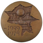 1974. '25 éves a szocialista magyar könyvtárügy' bronz emlékérem díszdobozban (88mm) T:1