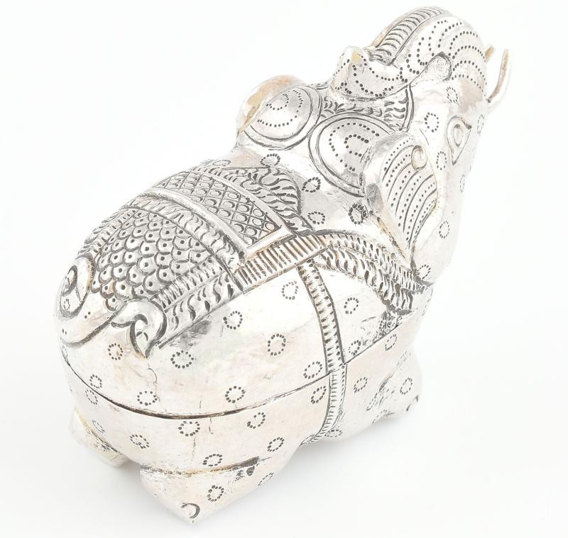 Ezüst (Ag) szerencse elefánt dobozka, jelzett, nettó: 51,55g, 9x4x6cm - Image 2