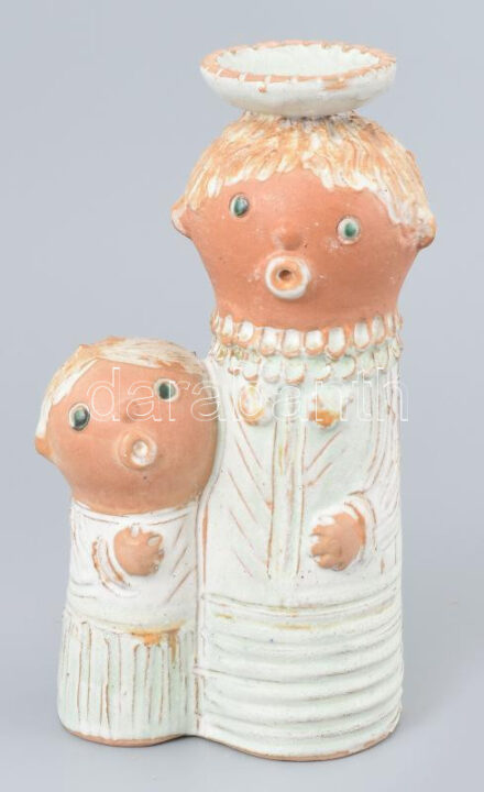 Kis Roóz Ilona: Anya gyermekével. Kézzel festett, mázas kerámia, jelzett. Hibátlan. 18 cm