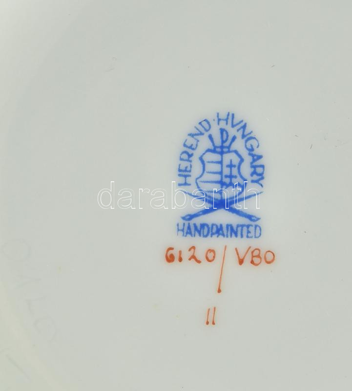 Herendi Viktória mintás bonbonier, rózsás fedéllel. Kézzel festett, jelzett, minimális kopással, d: 10,5 cm - Image 3