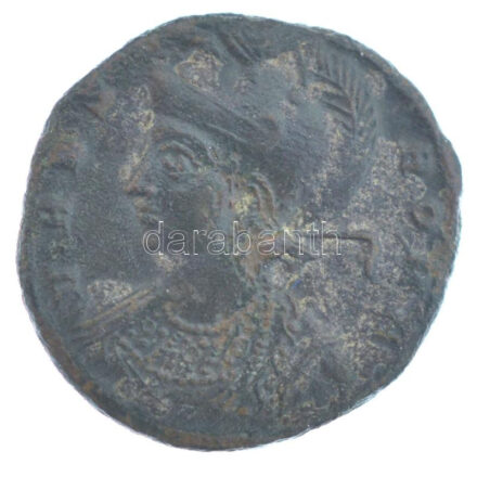 Római Birodalom / Siscia / I. Constantinus 330-333. AE Follis (2,43g) T:2 Roman Empire / Siscia / Constantine I 330-333. AE Follis 'VRBS ROMA / Gamma SIS' (2,43g) C:XF RIC VII 222.