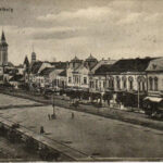 Marosvásárhely, Targu Mures; Fő tér, üzletek, piac. Vasúti levelezőlapárusítás 791. / main square, shops, market (EB)