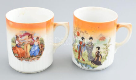 2 db Zsolnay japonizáló és zsánerjelenetes bögre, jelzett, kopott, kis csorbákkal, m: 9 cm