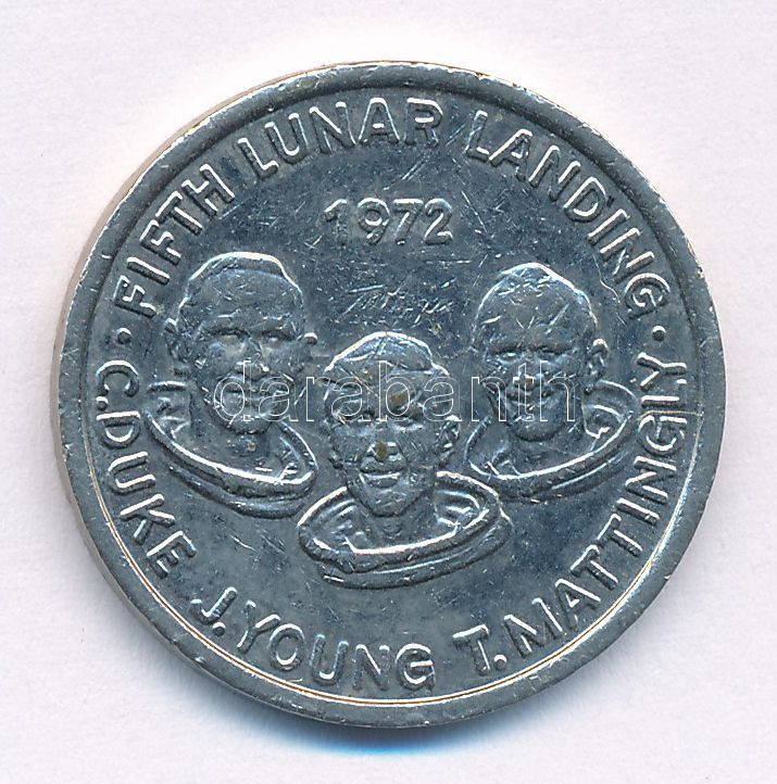 Amerikai Egyesült Államok 1972. 'Apollo 16' kétoldalas fém emlékérem (26mm) T:2 ph. USA 1972. 'Apollo 16' two-sided metal commemorative medallion (26mm) C:XF edge error - Image 2