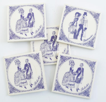 Jelzés nélkül: 5 db csempekép. Mázrepedésekkel, 7,5x7,5cm