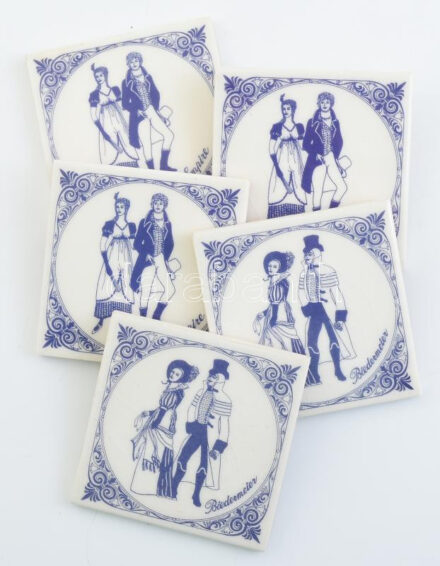 Jelzés nélkül: 5 db csempekép. Mázrepedésekkel, 7,5x7,5cm