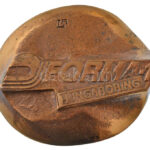Lapis András (1942-) 1986. 'Forma-1 Hungaroring' öntött bronz plakett (97x80x30mm) T:1- - Image 2