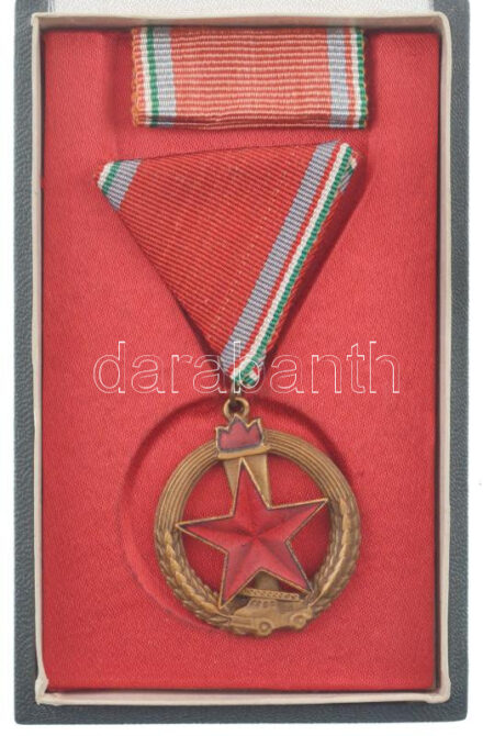 1974. 'Tűzbiztonsági Érem bronz fokozata' zománcozott, Br kitüntetés mellszalagon, szalagsávval, eredeti tokban (41x35mm) T:1-