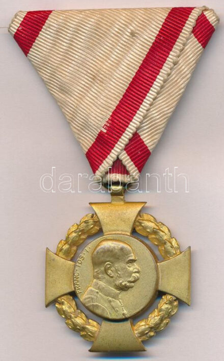 1908. 'Katonai Jubileumi Kereszt' aranyozott bronz kitüntetés mellszalagon T:1-,2 Hungary 1908. 'Diamond Jubilee Cross for the Armed Forces' gilt bronze decoration with ribbon C:AU,XF NMK 269.