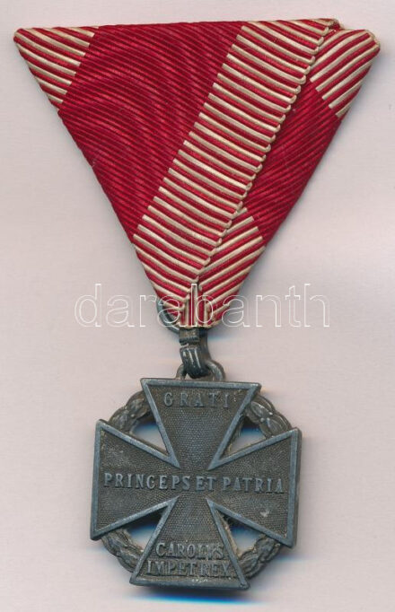 1916. 'Károly-csapatkereszt' Zn kitüntetés eredeti mellszalagon T:2 oxidáció Hungary 1916. 'Charles Troop Cross' Zn decoration with original ribbon C:XF oxidation NMK 295.