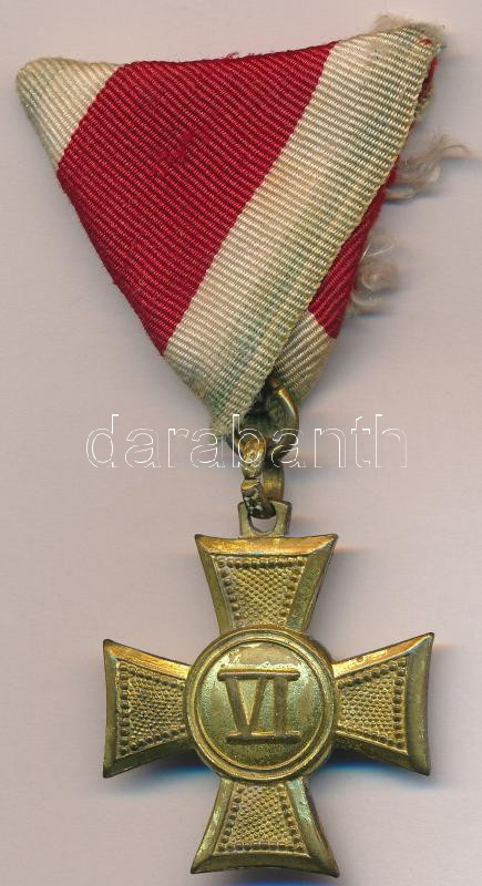 1923. 'III. osztályú Legénységi Szolgálati Jel' bronz kitüntetés sérült mellszalaggal T:2 Hungary 1923. 'Distinction for Long Service for the Soldiers, 3rd Class' bronze decoration with damaged ribbon C:XF NMK 357.