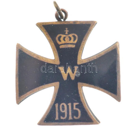 Német Birodalom ~1918. Egyoldalas zománcozott bronz világháborús emlékmedál szalag nélkül (24x24mm) T:1- zománchiba German Empire ~1918. One-sided enameled bronze WWI commemorative medallion without ribbon (24x24mm) C:AU enamel error