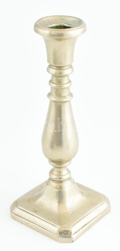 Régi fém gyertyatartó, kopott, m: 21 cm