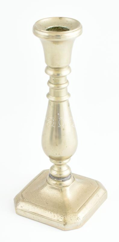 Régi fém gyertyatartó, kopott, m: 21 cm