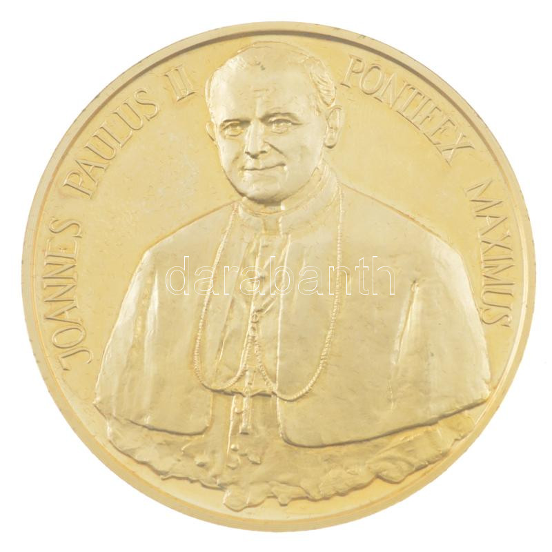 Kiss Sándor (1925-1999) 1991. 'Joannes Paulus II (II. János Pál pápa) / A Szentatya Szombathelyen 1991. aug. 19.' aranyozott bronz emlékérem műanyag tokban (65mm) T:PP fo.