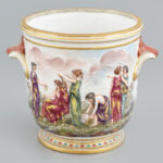Régi Capodimonte kaspó, jelzett, kopásokkal, m: 14,5cm, d: 19 cm