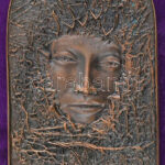 Rácz Edit (1936): Tél. Bronz, öntött, bársonnyal bevont fára applikálva, jelzett, 21x12x1,2 cm