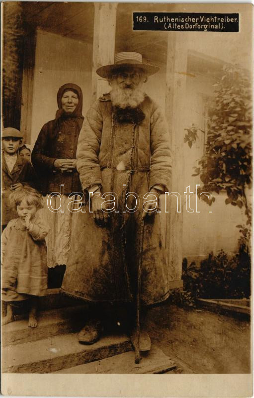 Ruthenischer Viehtreiber (Altes Dorforiginal) / Ruthenian folklore from Galicia and Volhynia. photo