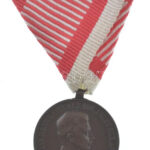 1917. 'Károly Bronz Vitézségi Érem' bronz kitüntetés modern mellszalagon. Szign.: Kautsch T:1- Hungary 1917. 'Bronze Gallantry Meda' bronze decoration on modern ribbon. Sign.: Kautsch C:AU NMK 310