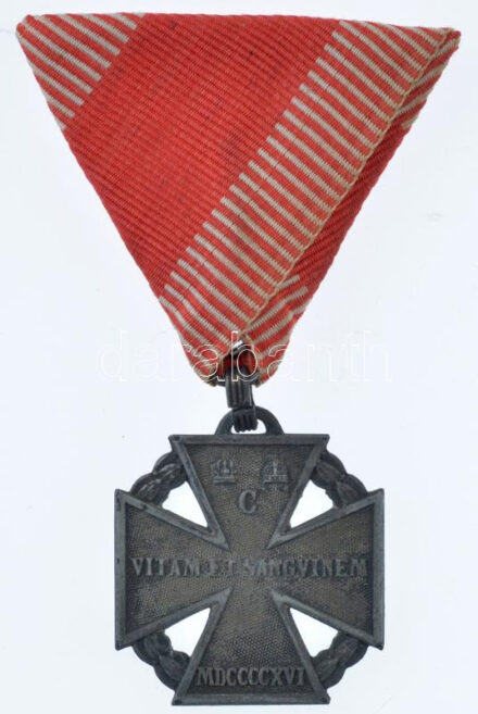 1916. 'Károly-csapatkereszt' Zn kitüntetés eredeti mellszalagon 'HMA' gyártói jelzéssel T:1- patina Hungary 1916. 'Charles Troop Cross' Zn decoration with original ribbon with 'HMA' manufacturer's mark C:AU patina NMK 295.