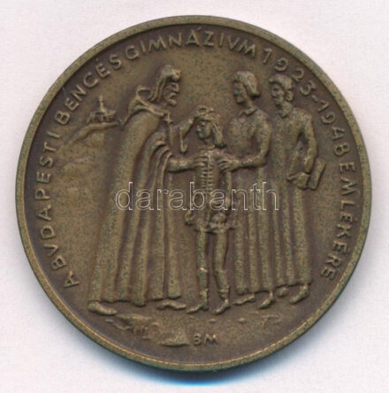 Borsos Miklós (1906-1990) 1948. 'A Budapesti Bencés Gimnázium 1923-1948 emlékére' egyoldalas bronz emlékérem (42,5mm) T:1-