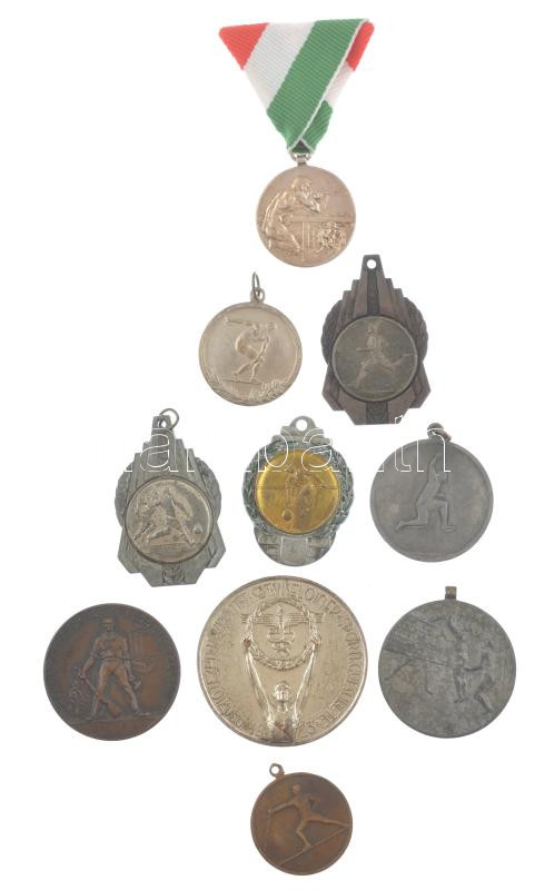 10 darabos sport emlékérem és díjérem tétel, közte 1949. 'Magyar Szabadságharcos Szövetség / Népért - szabadságért - függetlenségért' kétoldalas bronz díjérem (40mm) T:1-,2