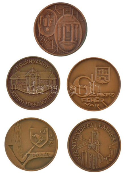 1980. 'Forgách-kastély - Kubinyi Ferenc Múzeum / Az 1705-ös országgyűlés emlékére - II. Rákóczi Ferenc' bronz emlékérem + (32mm) Somorjai László (1949-) DN 'Székesfehérvár / Regia Civitas' + 'Visegrád bronz emlékémek (32mm) +