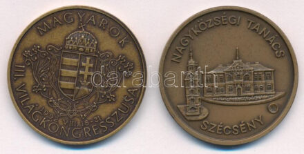 Fritz Mihály (1947-) 1983. 'A Művelődési Központért / Nagyközségi Tanács - Szécsény' kétoldalas bronz emlékérem (42mm) + Bognár György (1944-) 1992. 'Magyarok III. Világkongresszusa / Kőrösi Csoma Sándor' Br emlékérem (42,5mm)