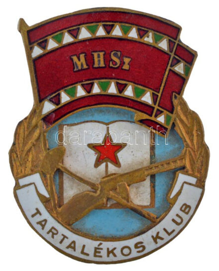 1957. 'MHSZ (Magyar Honvédelmi Szövetség) Tartalékos Klub' zománcozott, aranyozott kitüntető jelvénye, eredeti tokjában (43x31mm) T:1