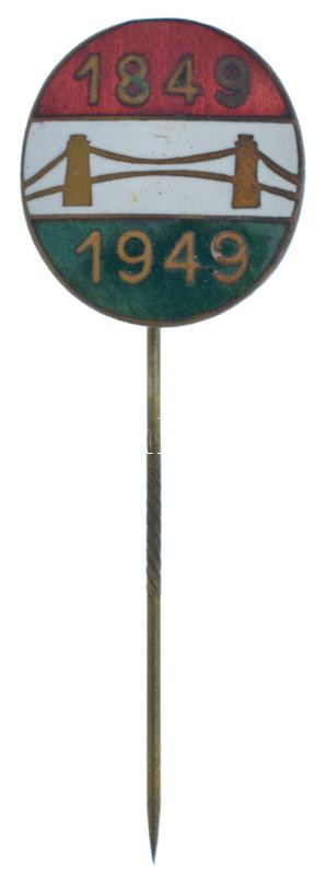 1949. '1849-1949' a Szabadságharc 100 éves évfordulójára készült zománcozott bronz kitűző (~21,5x19,5mm) T:1-