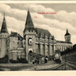 Vajdahunyad, Hunedoara; Vajda-Hunyad vára. Adler fényirda / castle (vágott / cut)