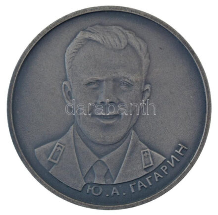 Szovjetunió 1981. 'Jurij Gagarin / Szovjet-mongol közös űrutazás' kétoldalas, ezüstpatinázott bronz emlékérem (60mm) T:1-,2 Soviet Union 1981. 'Yuri Gagarin / Soviet-Mongolian space flight' two-sided, silver patinated bronze medallion
