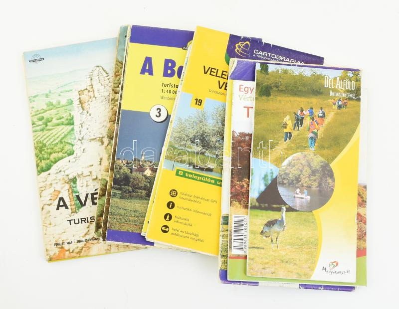 10 db vegyes magyar turistatérkép (Zempléni-hegység, Börzsöny, Vértes, Aggteleki-karszt, stb.)