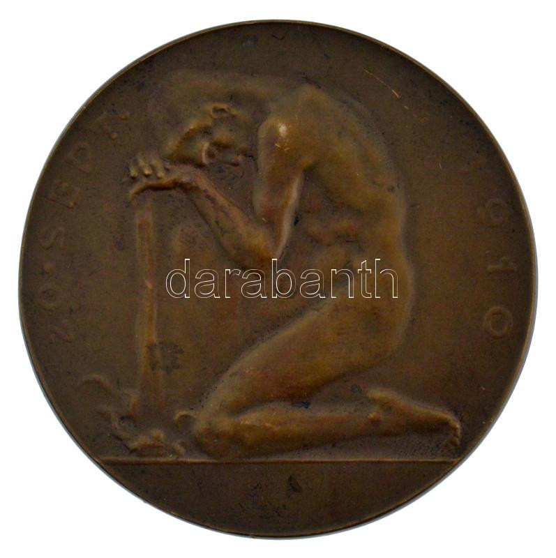 Ausztria 1910. 'IOSEF KAINZ / 20. SEPT. 1910' bronz emlékérem. Szign.: Hofner (60mm) T:1-,2 kis ph. Austria 1910. 'IOSEF KAINZ / 20. SEPT. 1910' bronze commemorative medallion. Sign.: Hofner (60mm) C:AU,XF small edge error - Image 2