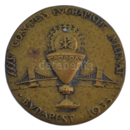 Madarassy Walter (1909-1994) 1938. 'XXXIV. Nemzetközi Eucharisztikus Kongresszus Budapest' bronz gomblyukjelvény hátlapon 'Ludvig Bp.' gyártói jelzéssel (23mm) T:1-,2