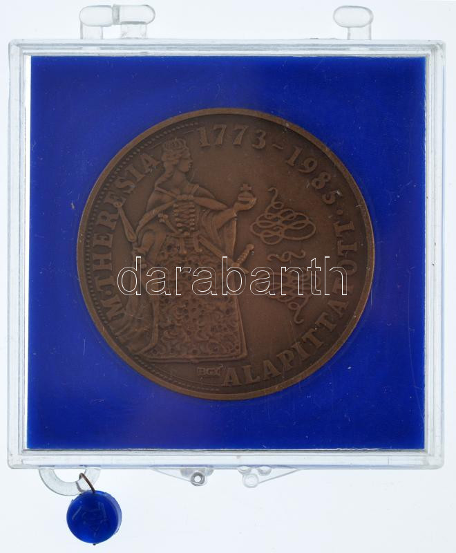 Bognár György (1944-) 1985. '40 éves a BÁV' kétoldalas bronz emlékérem, sérült, plombált plasztik tokban (42,5mm) T:1