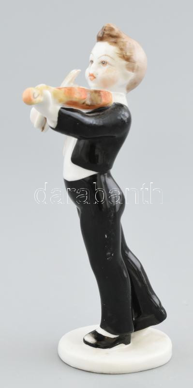 Hollóházi hegedűs fiú, kézzel festett porcelán, jelzett, kopásokkal, m: 14,5 cm