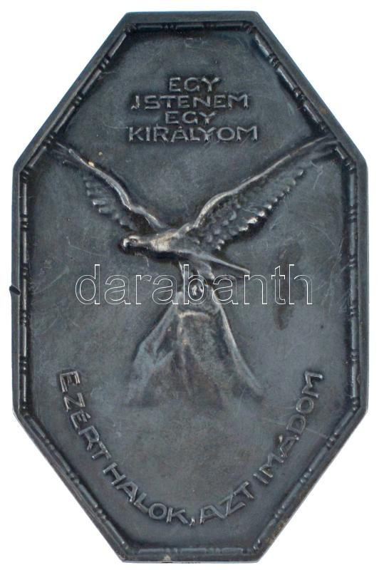 Osztrák-Magyar Monarchia ~1914. 'Szurmay Hadseregcsoport Uzsok' jelzett Ag nyolcszögletes plakett szignóval. 'SZURMAY HADSEREGCSOPORT UZSOK / EGY ISTENEM EGY KIRÁLYOM EZÉRT HALOK, AZT IMÁDOM' (98.29g/0.990/83x53mm) T:2 kis ph., - Image 2