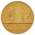 Fülöp Zoltán (1951-) DN 'Szent László hermája Győr / László királynak vitéz lovagságát' aranyozott bronz emlékérem (40mm) T:1 (eredetileg PP) - Image 2