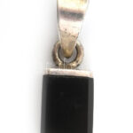 Ezüst (Ag) nagyméretű ónixos medál, jelzett, bruttó: 5,34g. h: ,3cm