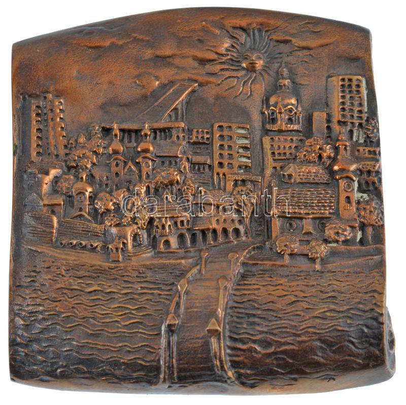 DN 'Folyóparti városkép' egyoldalas bronz emlékplakett (130x122mm) T:1-