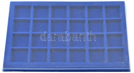 Bársonyborítású érmetartó tálca 24 darab 30x30mm-es férőhellyel, használt de szép állapotban