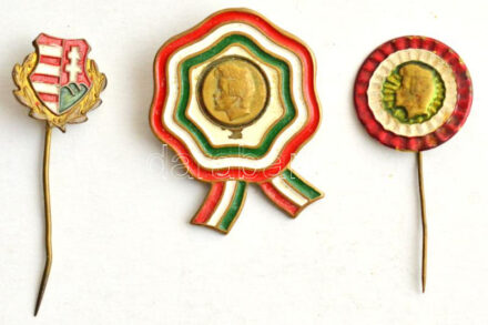 DN 'Kossuth-címer' festett bronz jelvény + 'Kokárda' zománcozott bronz jelvény Petőfi Sándor arcképével (2xklf) T:1-,2 egyiken zománchiba