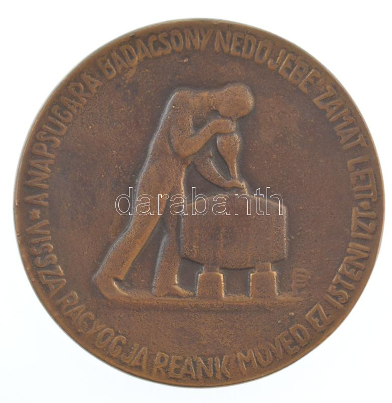 Pátzay Pál (1896-1979) 1933. 'Egry József' kétoldalas öntött bronz emlékérem 'EGRY JÓZSEFNEK ÖTVENEDIK SZÜLETÉSNAPJÁRA BARÁTAI ÉS TISZTELŐI 1933 / A NAPSUGARA BADACSONY NEDŰJÉBE ZAMAT LETT VISSZA RAGYOGJA REÁNK MŰVED EZ ISTENI - Image 2