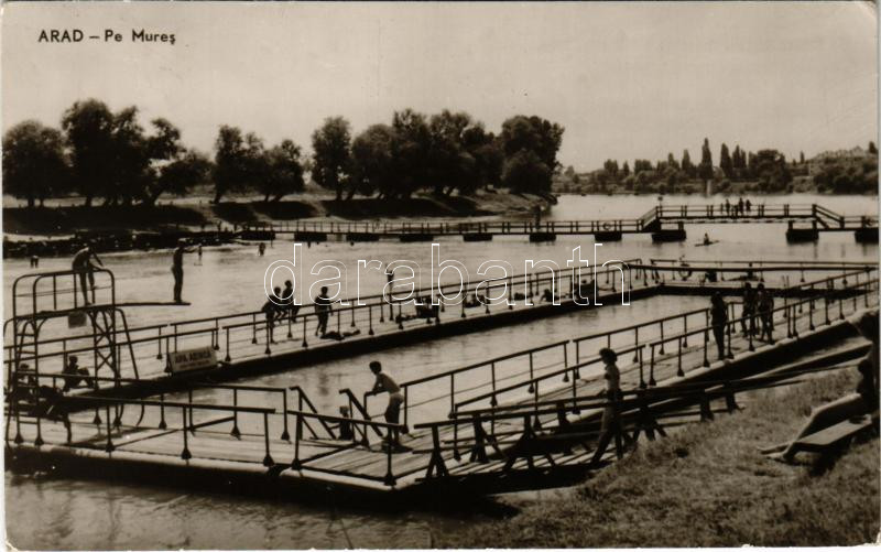 1965 Arad, Pe Mures / Maros-parti uszoda, strand, fürdőzők / swimming pool, beach, bathers (EK)