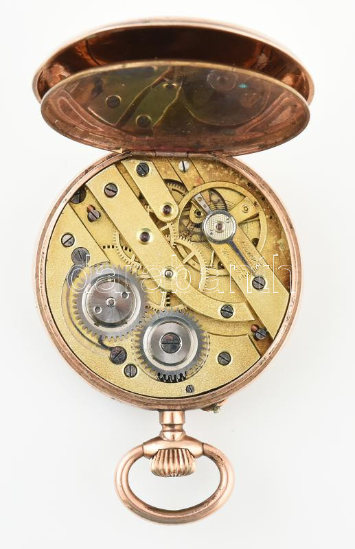 Arany (Au/9k) tokos zsebóra, jelzés nélkül, működik, mechanikus, szép állapot, régi fém óravédő tokban d: 42 mm - Image 4