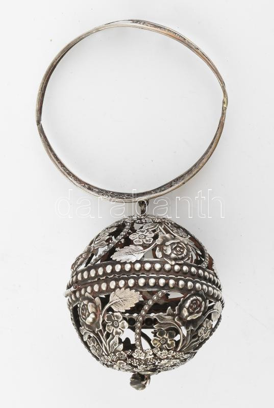 Ezüst (Ag) fonaltartó, jelzés nélkül, h: 16 cm, nettó: 73g