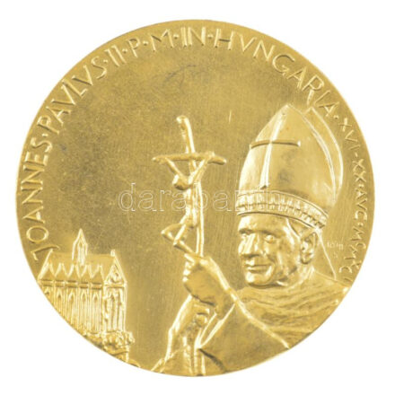 Tóth Sándor (1933-) 1991. 'JOANNES PAVLVS II P M IN HVNGARIA XVI XX AVG MCMXCI / BUDAPEST ESZTERGOM PÉCS MÁRIAPÓCS DEBRECEN SZOMBATHELY' aranyozott bronz emlékérem II. János Pál pápa magyarországi látogatása alkalmából (42,5mm) T:1,1-