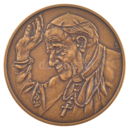 Kiss György (1943-) 1991. 'II. János Pál pápa látogatása hazánkban' bronz kétoldalas emlékérem műanyag tokban (42mm) T:1-