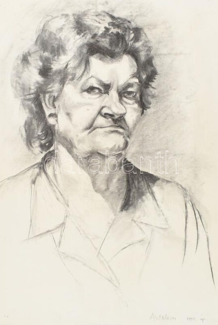 Antalóczi Éva (1960-): össz. 3 db portré tanulmányrajz. Szén, papír. 2 db jelzett, egyik jelzés nélkül. 62x43 cm körüli méretekben.